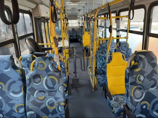 Interior de ônibus urbano